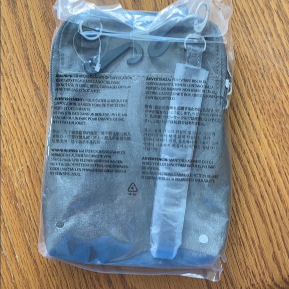 Baggallini crossbody bag - Picture 2 of 11